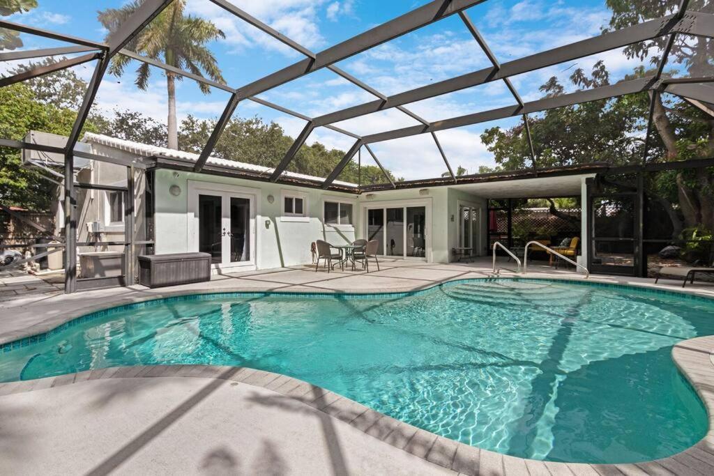 Heated Pool I Soundproof Home I Firepit I 630Mbps Hollywood Extérieur photo