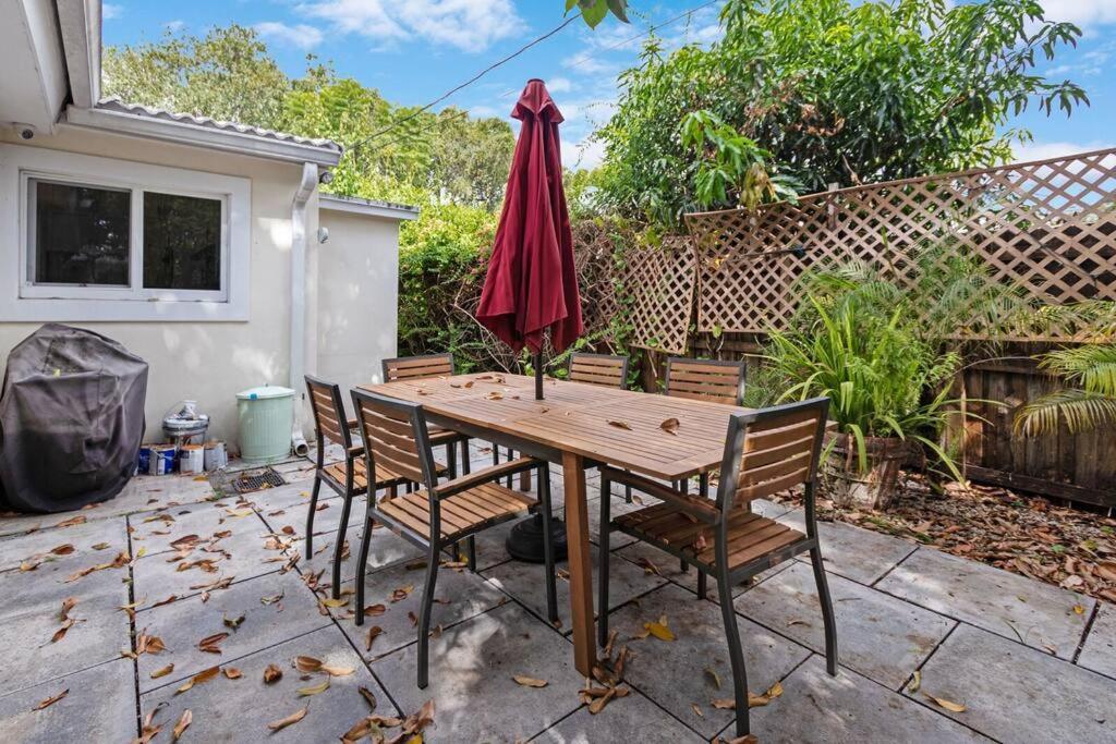 Heated Pool I Soundproof Home I Firepit I 630Mbps Hollywood Extérieur photo